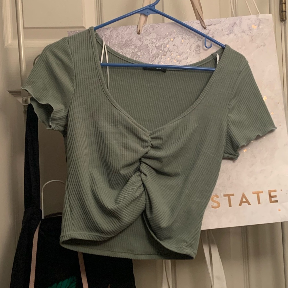 Cropped ruched top